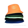 Aangepaste emmerhoed met geborduurd logo